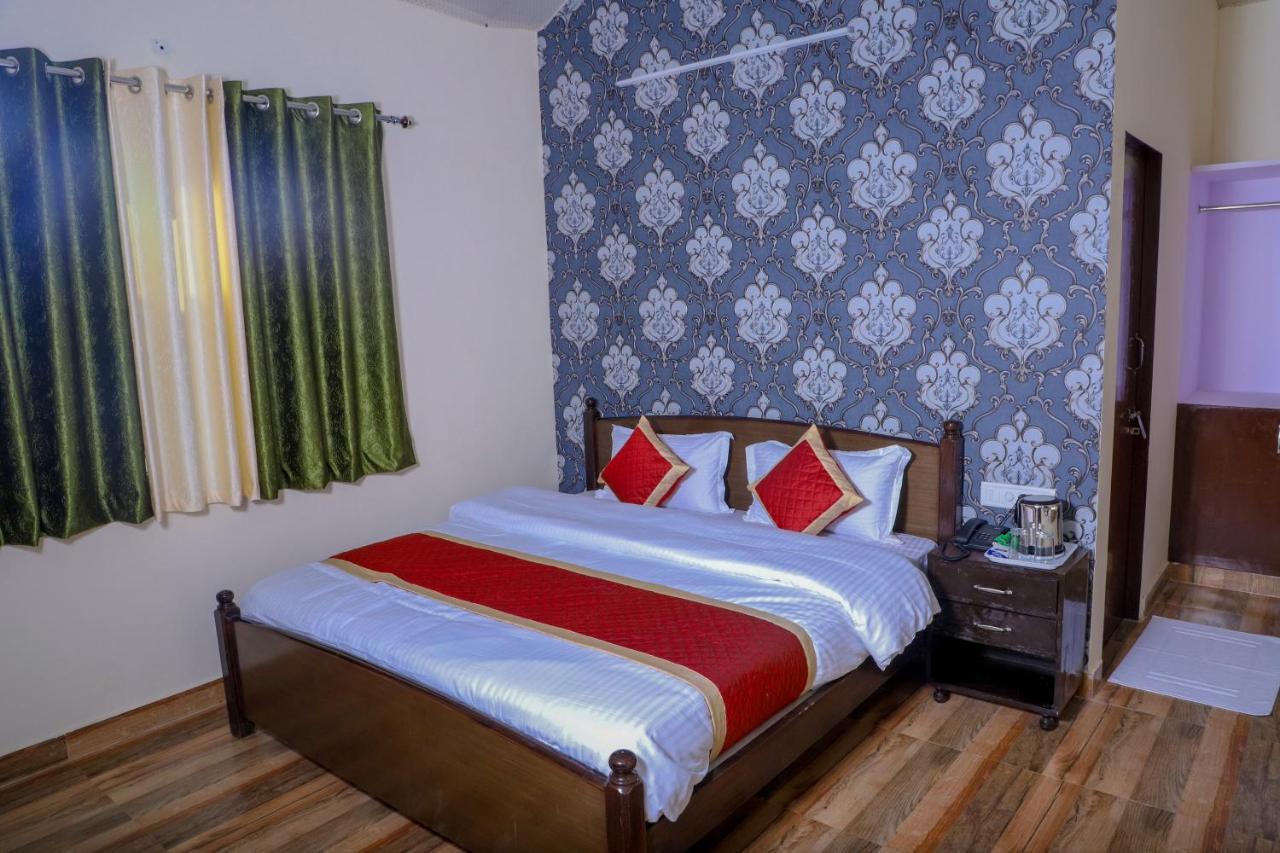 Hotel Yash Vilas ซาวาย มาโดปูร์ ภายนอก รูปภาพ
